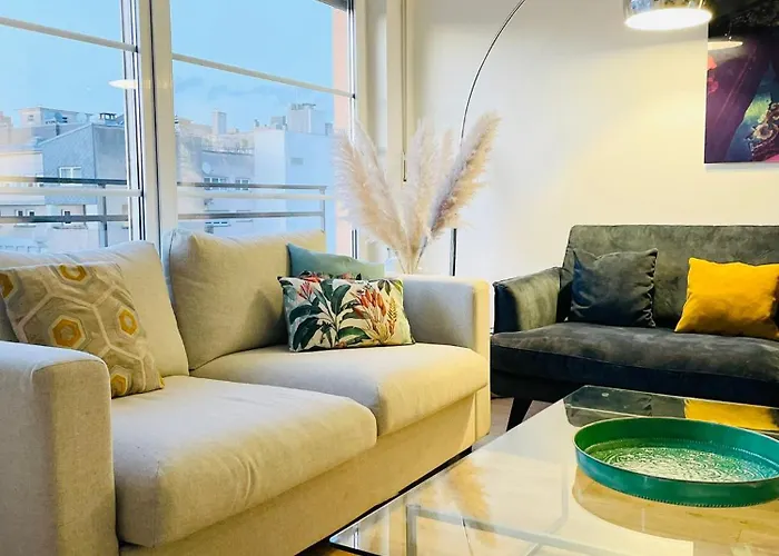 Large 2 Bedrooms Flat With Terrace And Oarking アパート *