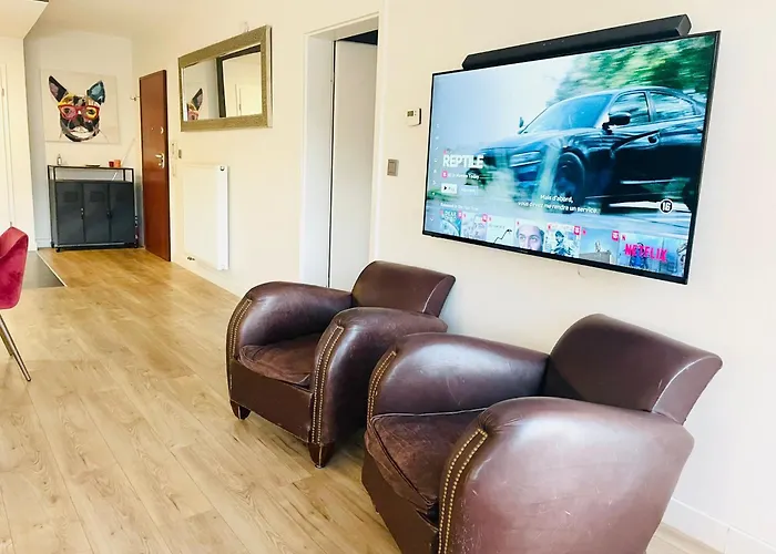 Large 2 Bedrooms Flat With Terrace And Oarking * Luxemburg